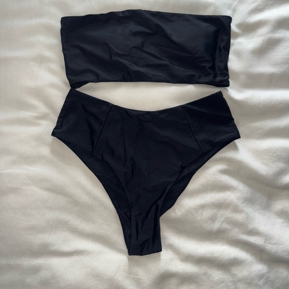 Black Strapless Bikini Set
